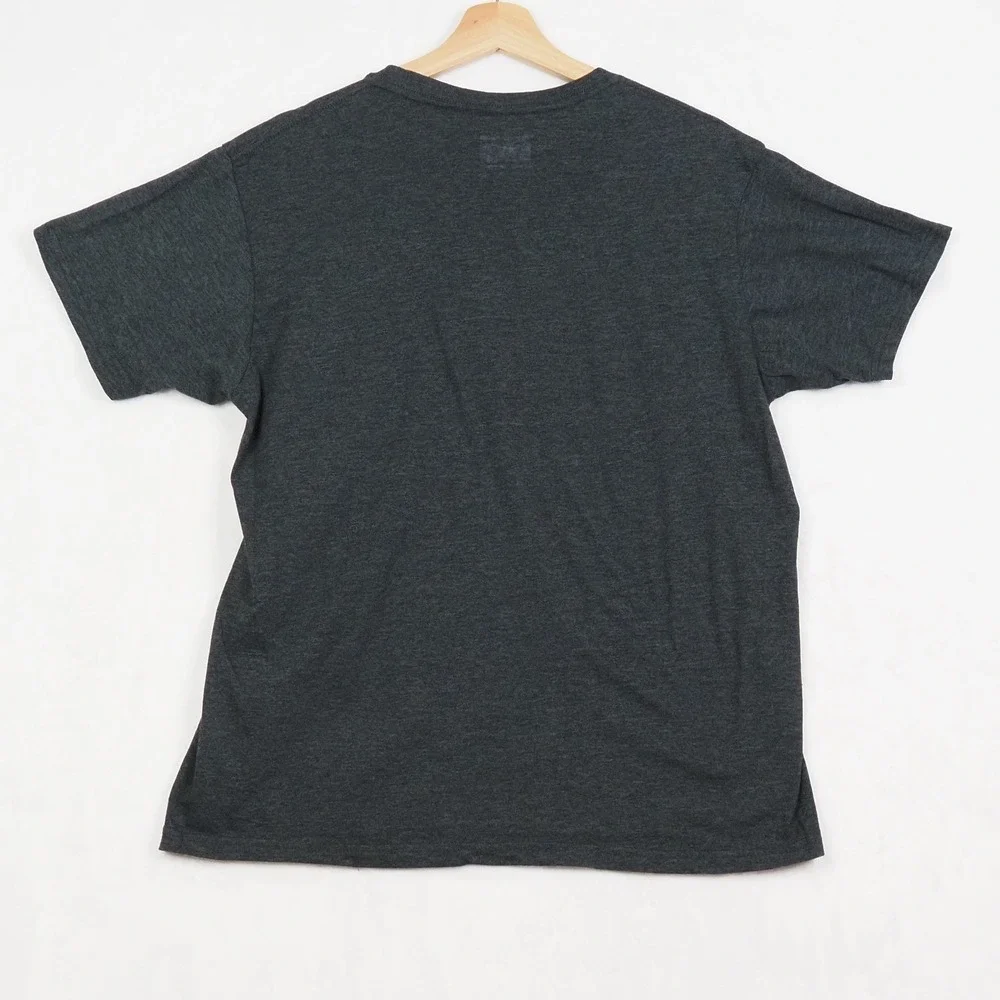 Design By‎ Humans Mens Graphic Tee Medium Geometric Spiral Gray Minimalist